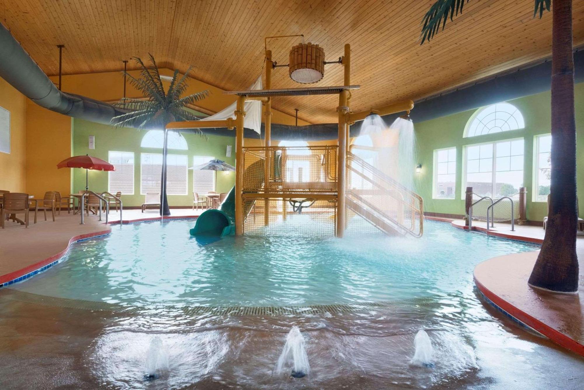 Country Inn & Suites By Radisson, Appleton North, Wi Little Chute Экстерьер фото