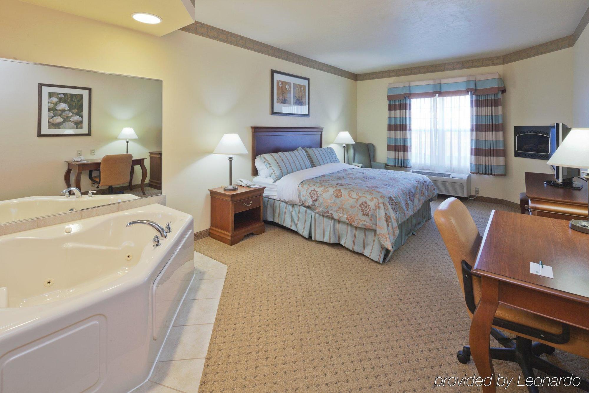 Country Inn & Suites By Radisson, Appleton North, Wi Little Chute Экстерьер фото
